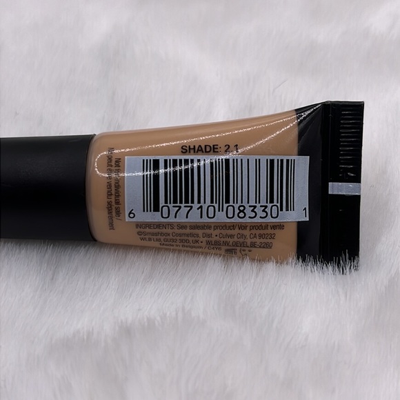 3/$12 Smashbox Studio Skin 24 Hour Hydra Foundation Mini in Shade 2.1 - Picture 3 of 3